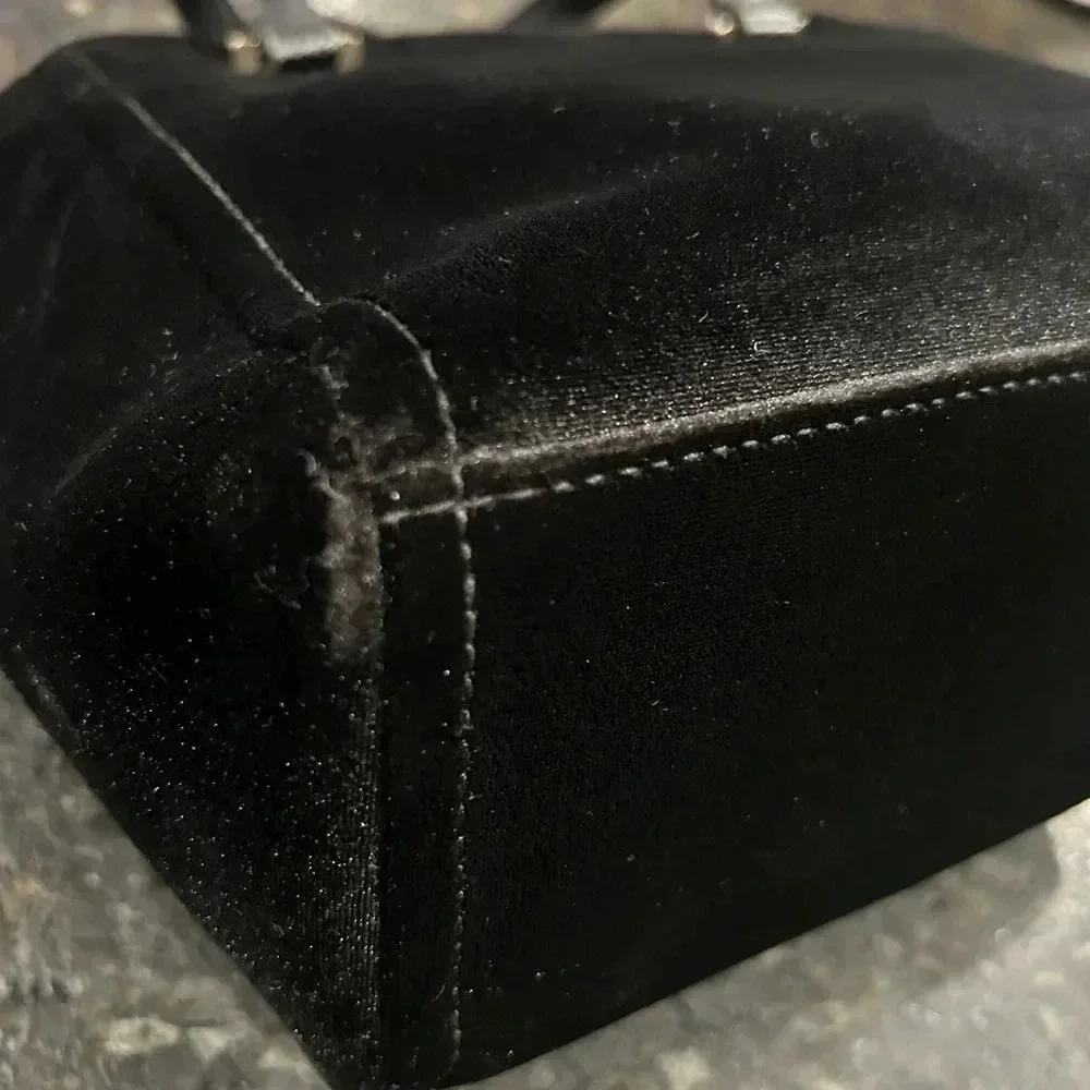 Kate Spade New York Dawn Place Velvet Mini Kona Black Velvet